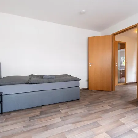 Workers Apartment in Emmerich - 3 Bedrooms - 6 Beds * Emmerich