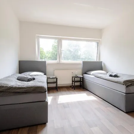 Apartment Workers Apartment in Emmerich - 3 Bedrooms - 6 Beds