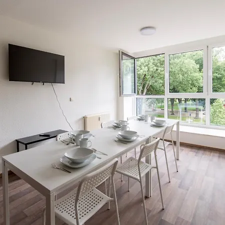 & Work - 6 Single Beds - Appartement