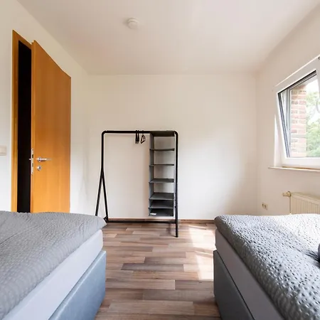 Workers Apartment in Emmerich - 3 Bedrooms - 6 Beds Apartment *