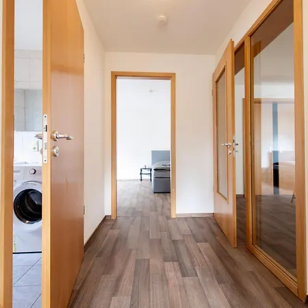 Workers Apartment in Emmerich - 3 Bedrooms - 6 Beds * Emmerich