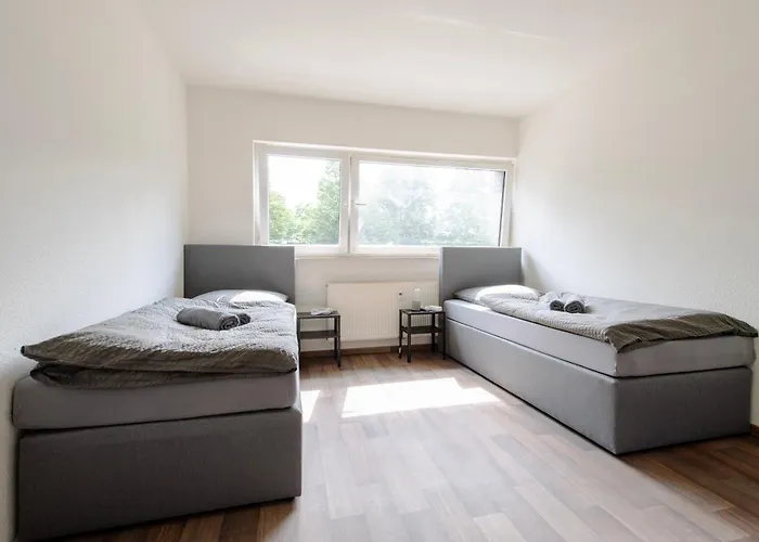 Appartement & Work - 6 Single Beds -